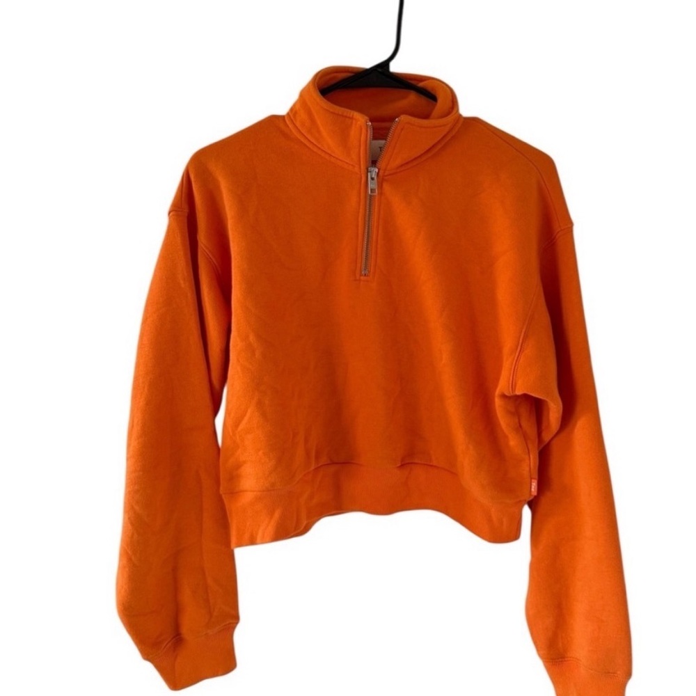 ARITZIA TNA quarter zip cropped sweatshirt